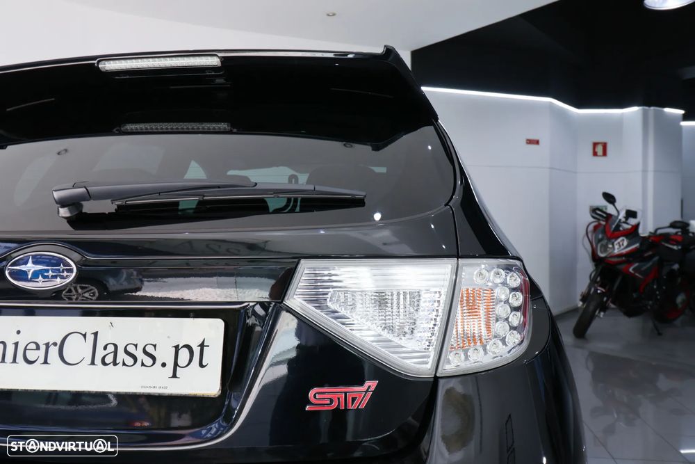 Subaru Impreza 2.5 WRX STi - 36