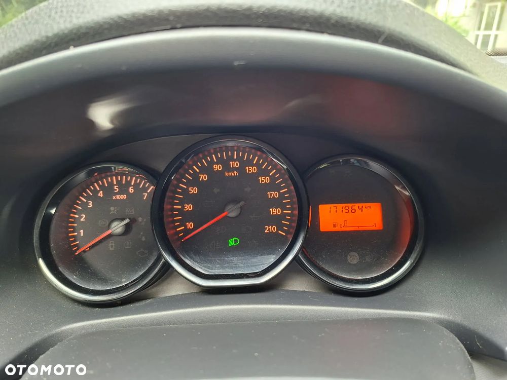 Dacia Sandero - 5