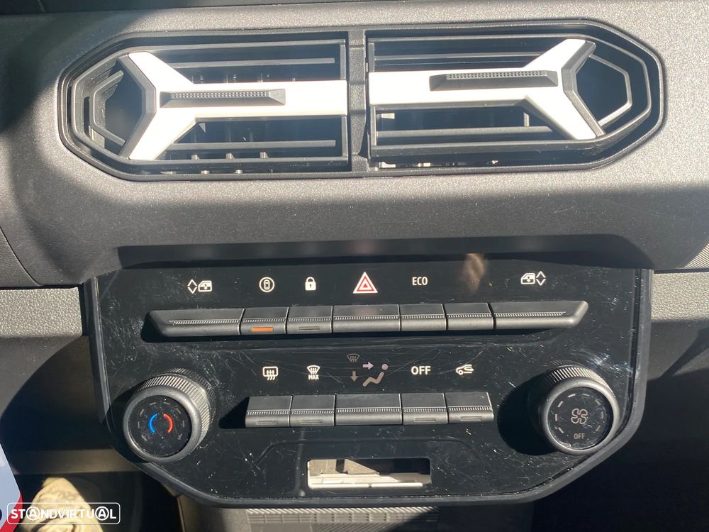 Dacia Spring - 11