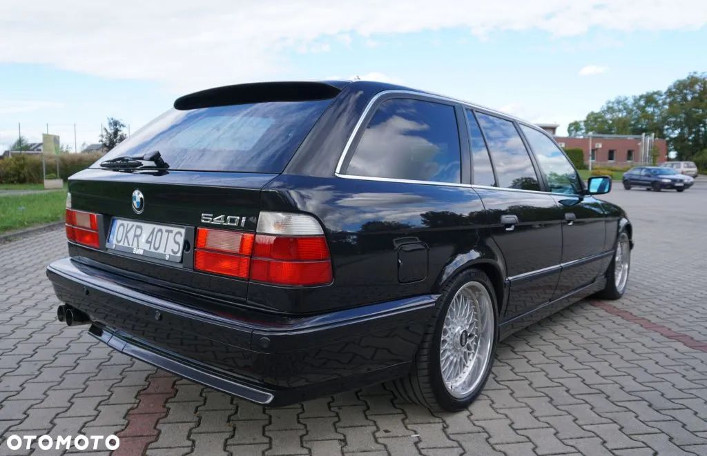 BMW Seria 5 540i - 1