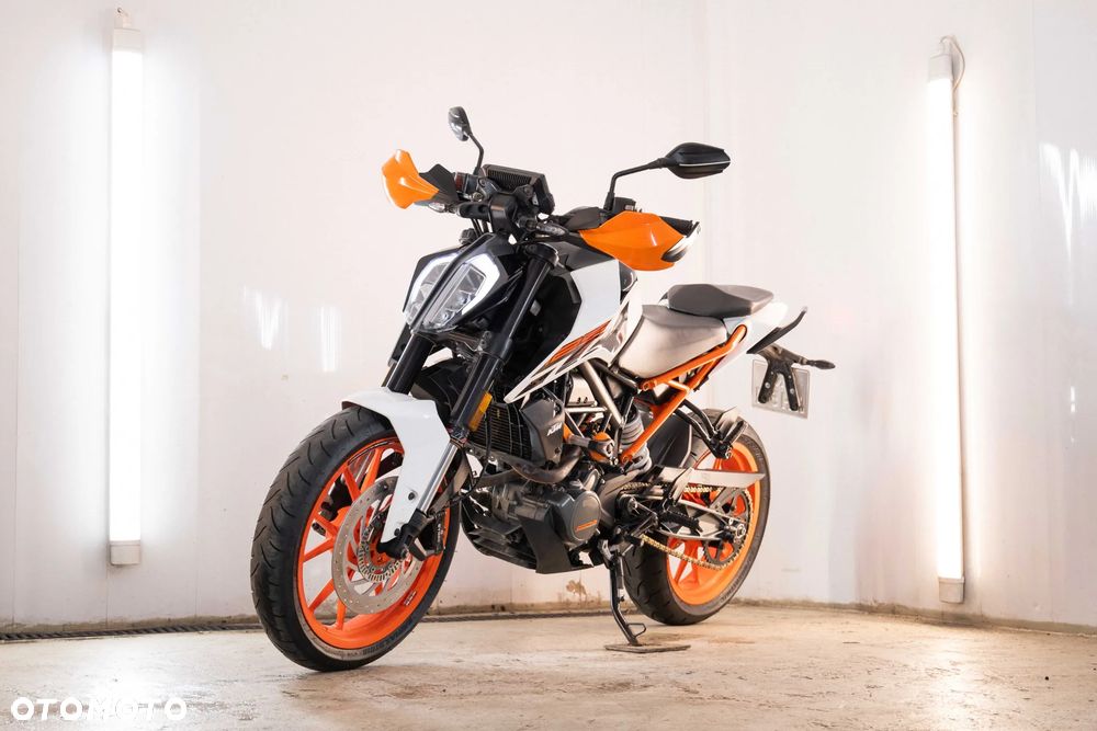 KTM Duke 125