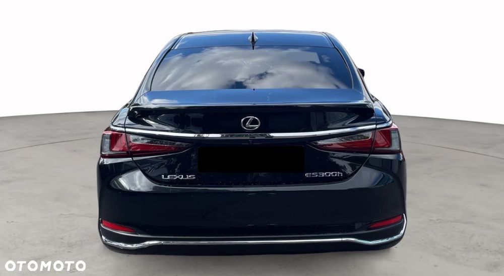 Lexus ES 300h Business Edition - 4