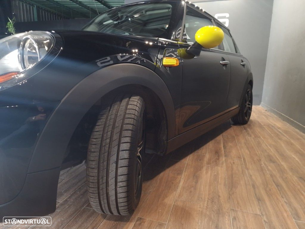 MINI 5 Portas Cooper D - 12