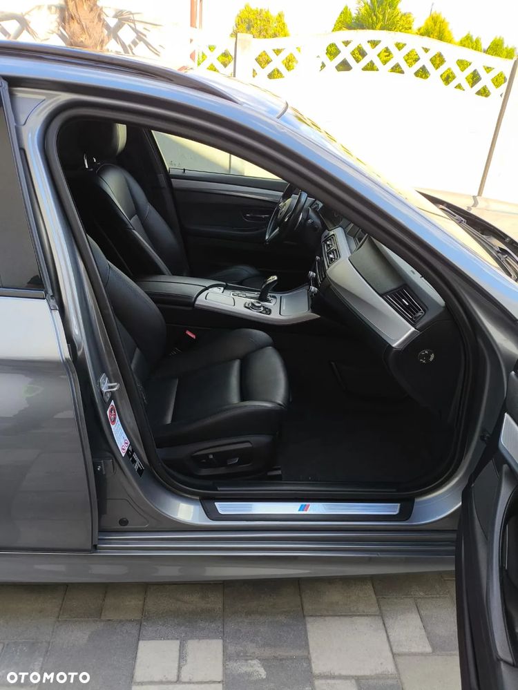 BMW Seria 5 535d xDrive Touring - 10