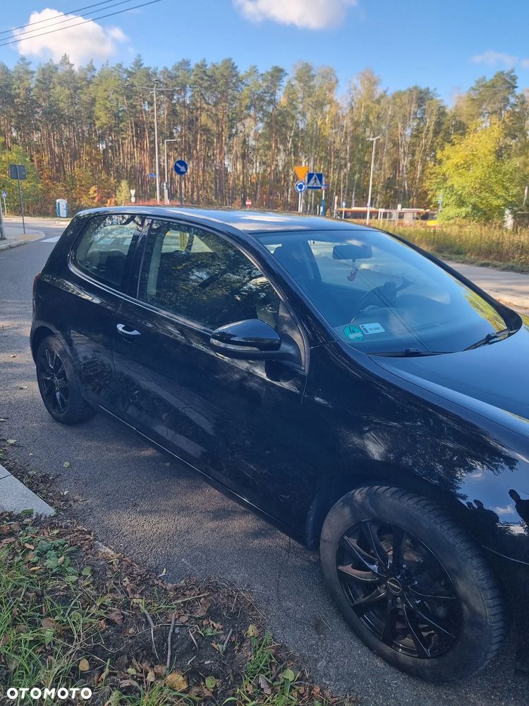 Volkswagen Golf - 6