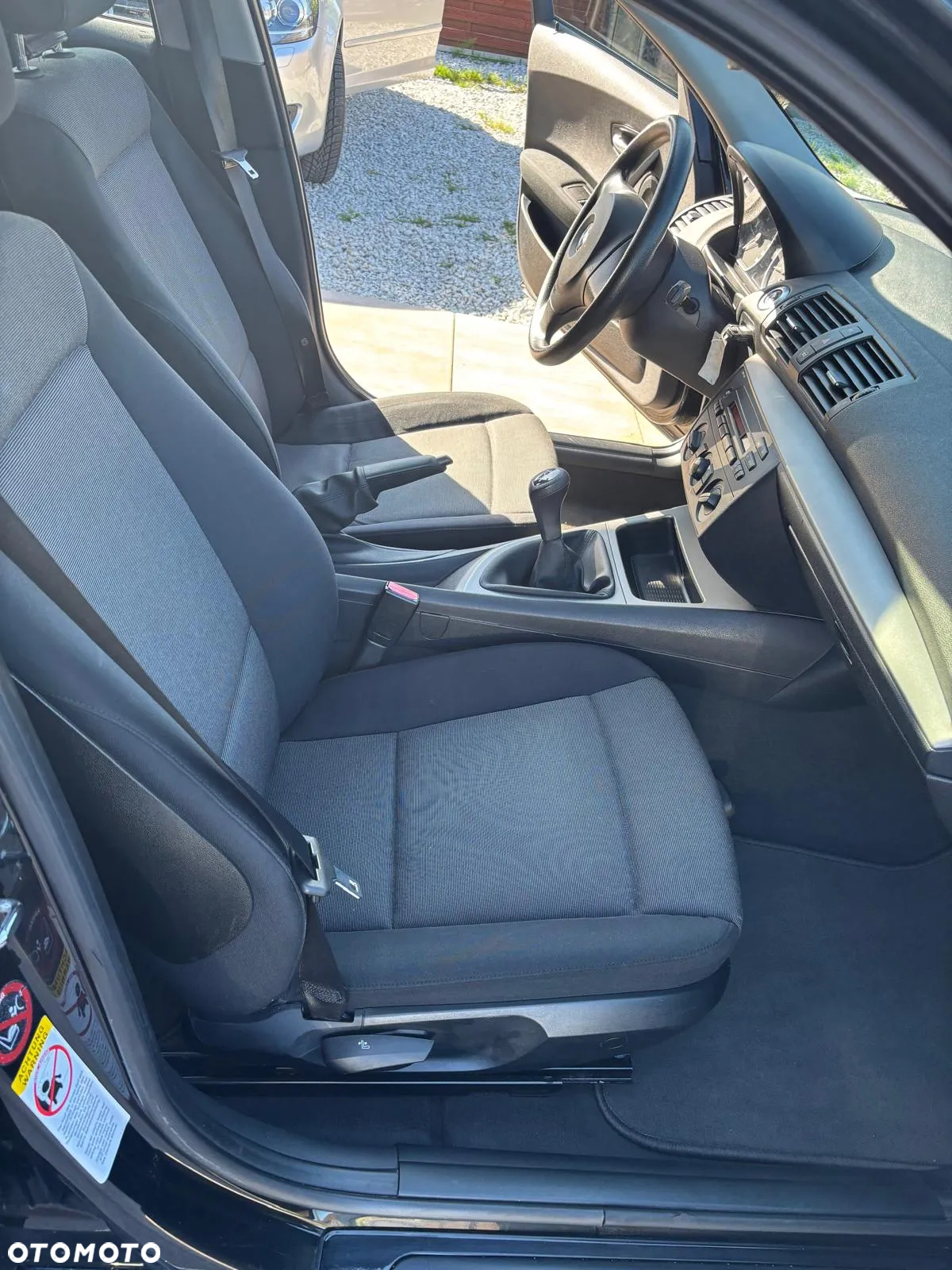BMW Seria 1 116i - 24