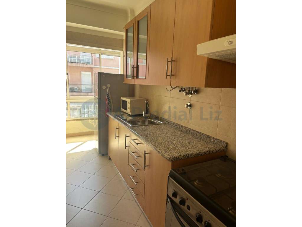 Bairro Santos, Junto ao Restaurante Tia Matilde - Apartamento T1 pa... - Grande imagem: 4/7