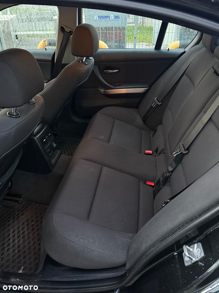 BMW Seria 3 - 12