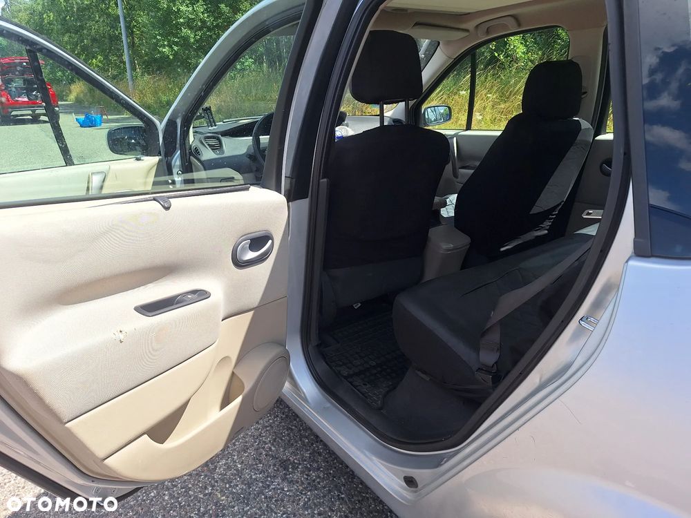 Renault Scenic 1.5 dCi Alize - 13
