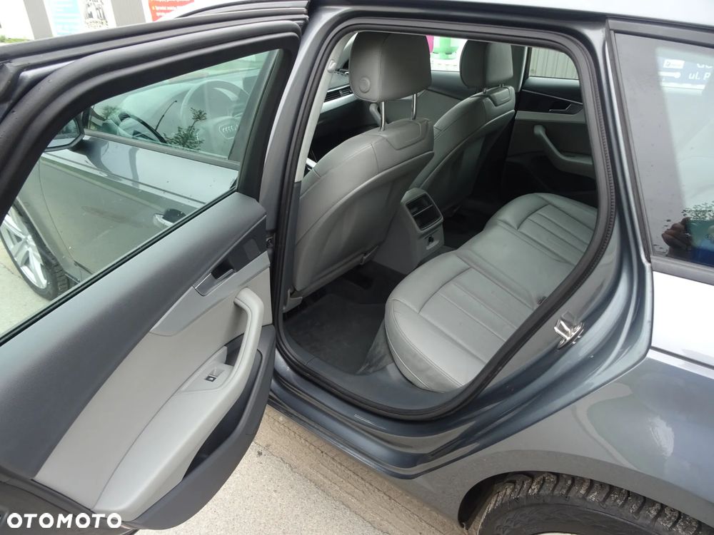 Audi A4 Avant 2.0 TDI - 17