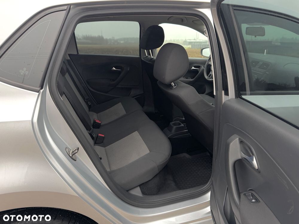 Volkswagen Polo - 14