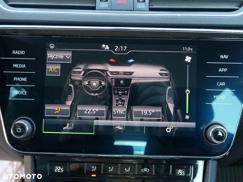 Skoda Superb 2.0 TDI SCR Ambition DSG - 17