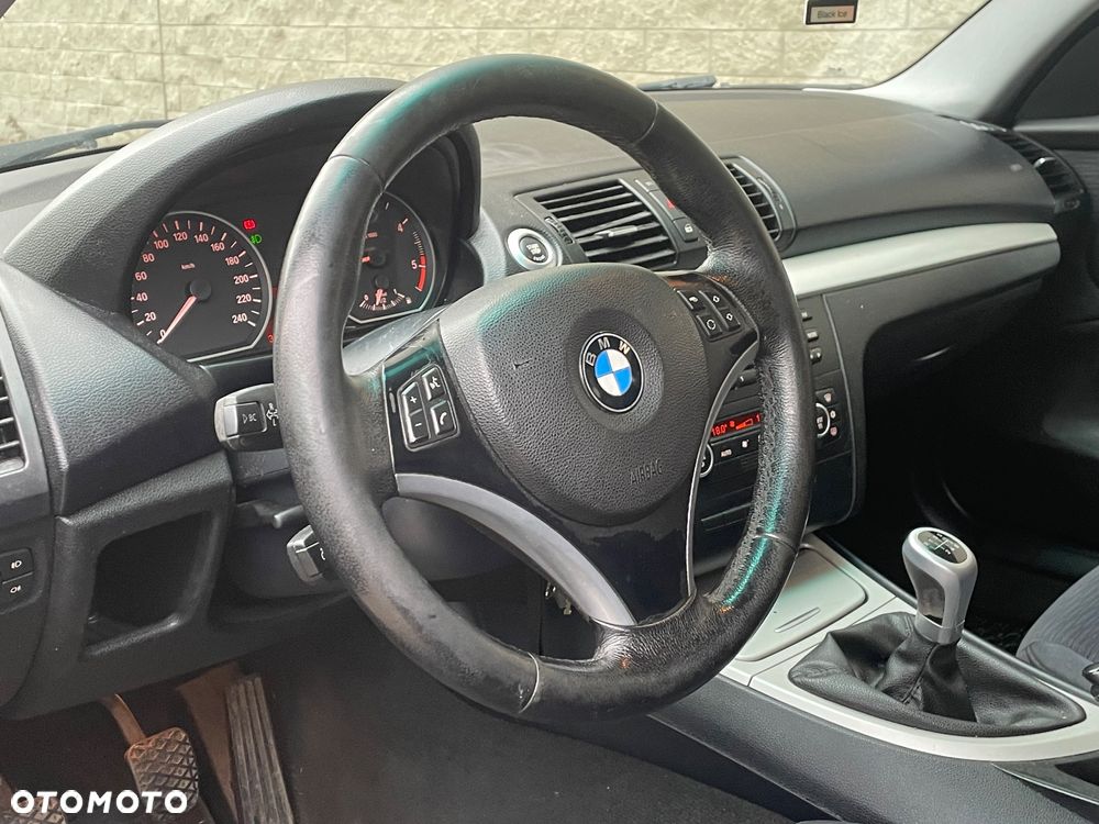 BMW Seria 1 118d - 10