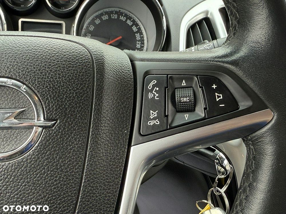 Opel Astra IV 1.6 T Cosmo - 13