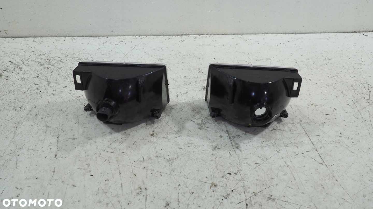 Jeep Cherokee ZJ lampa prawa lewa przód komplet - 4