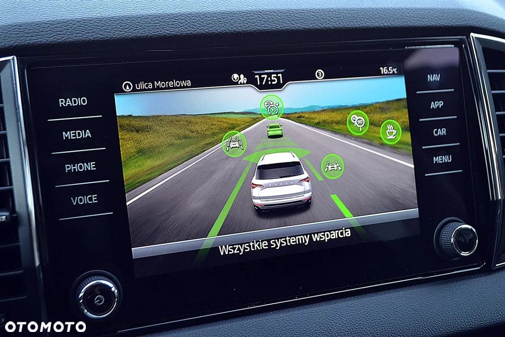 Skoda Karoq 1.5 TSI ACT DSG Balance - 24