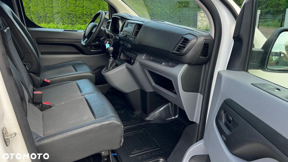 Toyota Proace - 40