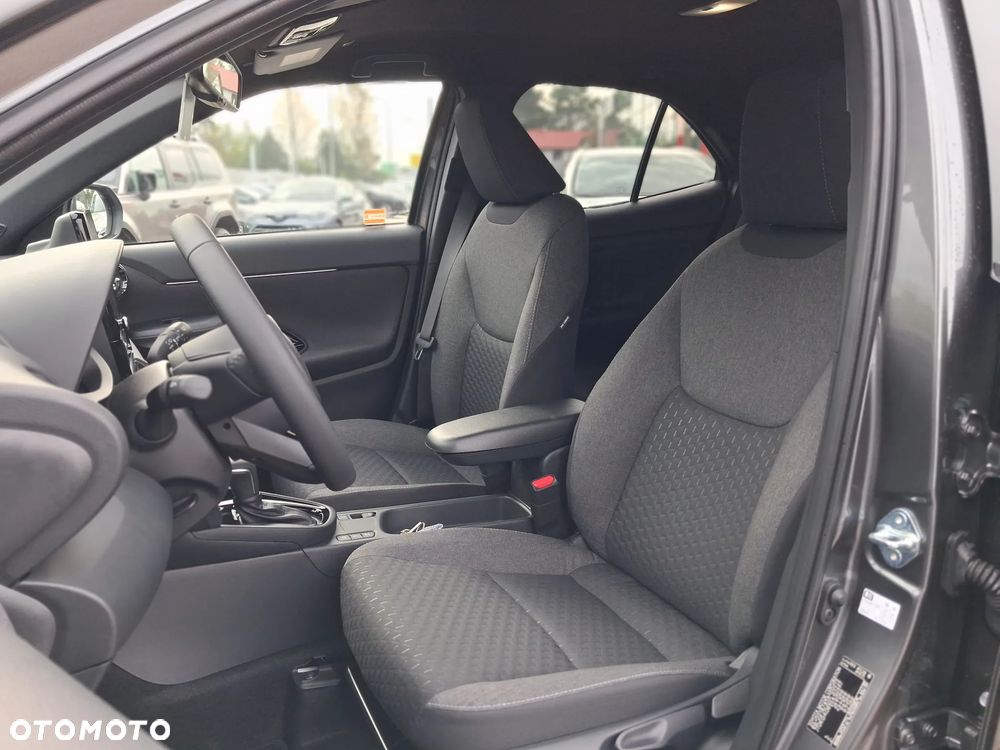 Toyota Yaris Cross Hybrid 1.5 Style - 17