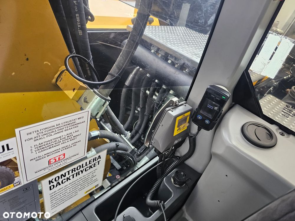 Caterpillar M 317 F - 25