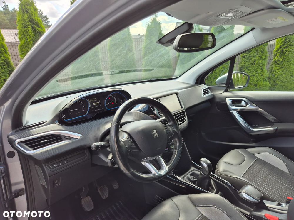 Peugeot 2008 1.2 Pure Tech Crossway S&S - 23
