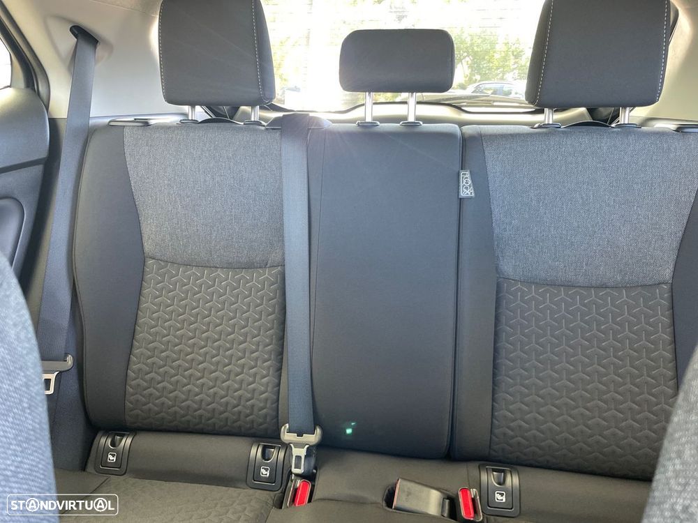 Toyota Yaris Cross 1.5 HDF Comfort Plus - 17