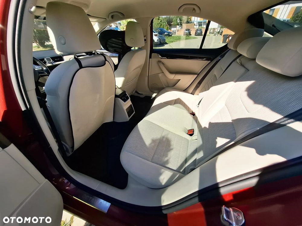 Skoda Octavia 1.2 TSI Elegance - 30