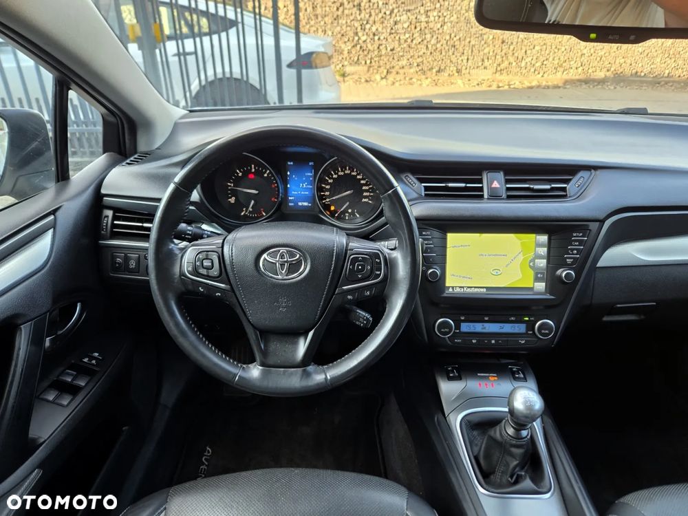 Toyota Avensis 2.0 D-4D Prestige - 5