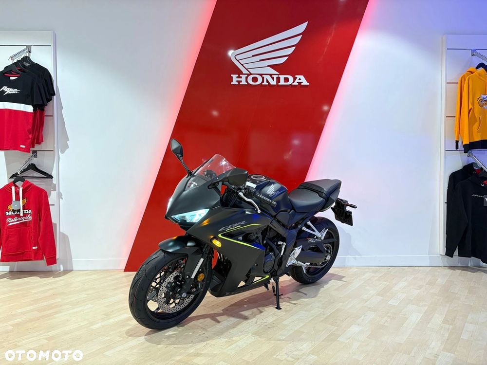 Honda CBR - 3