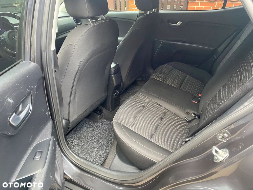 Kia Stonic 1.4 L - 15