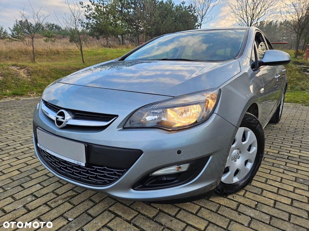 Opel Astra 1.6 CDTI Essentia - 1