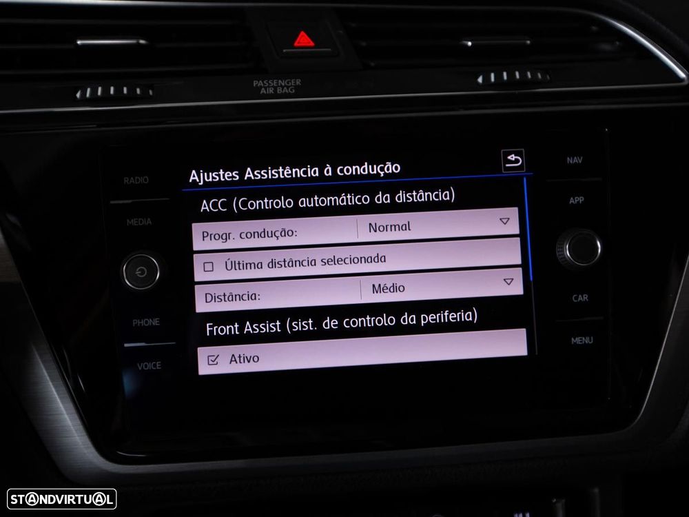 VW Touran 2.0 TDI Confortline DSG - 27