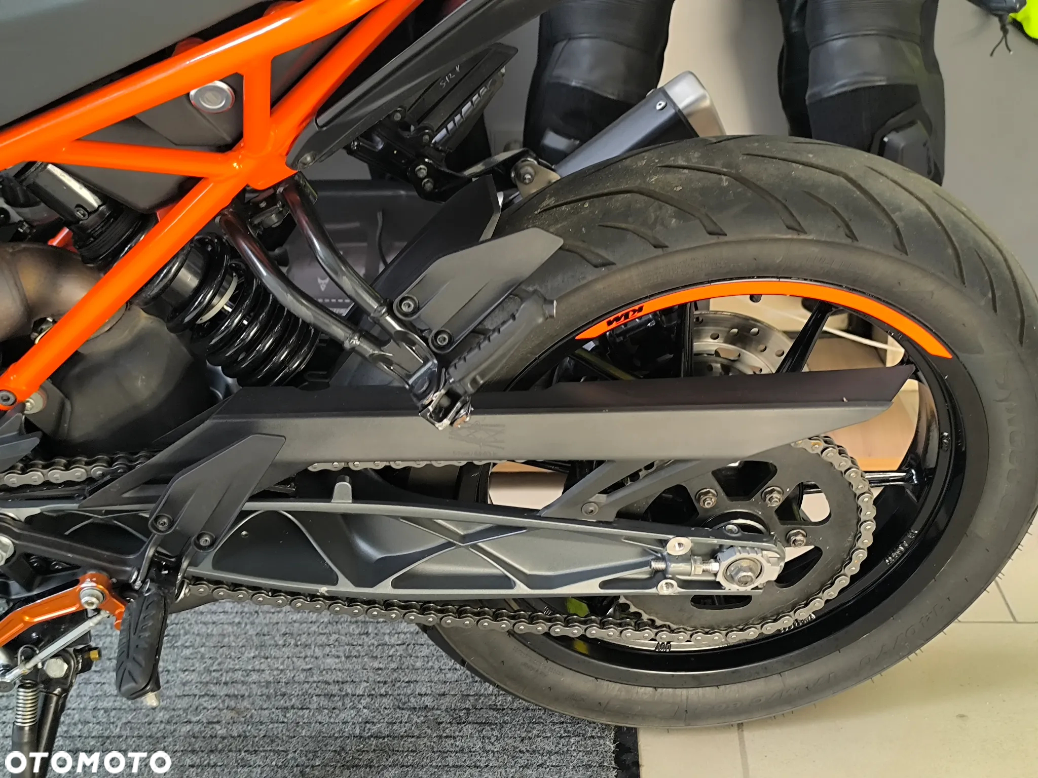 KTM Duke - 21