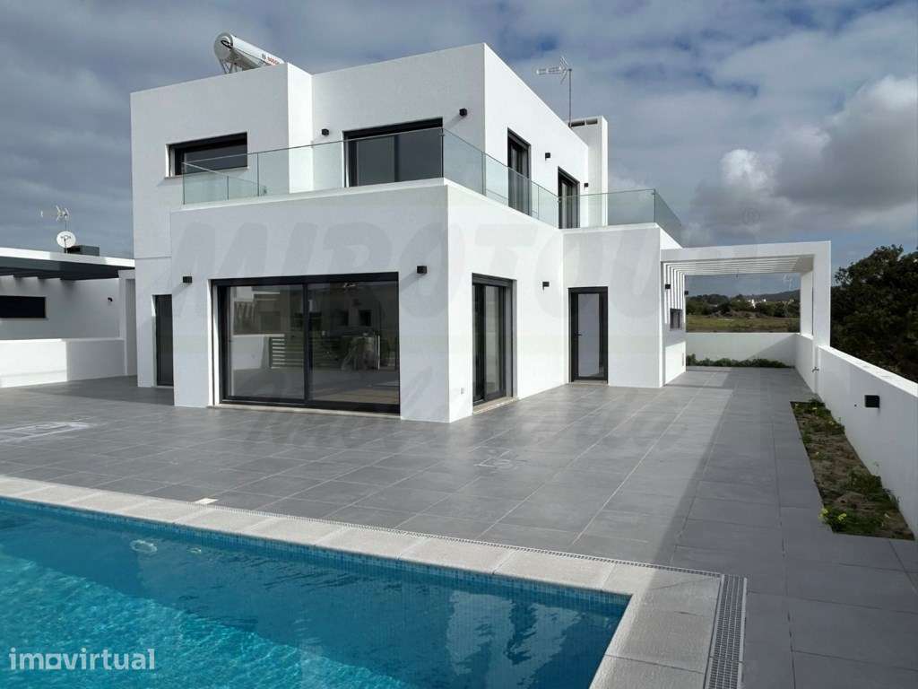 Moradia T3 - Grande imagem: 3/30