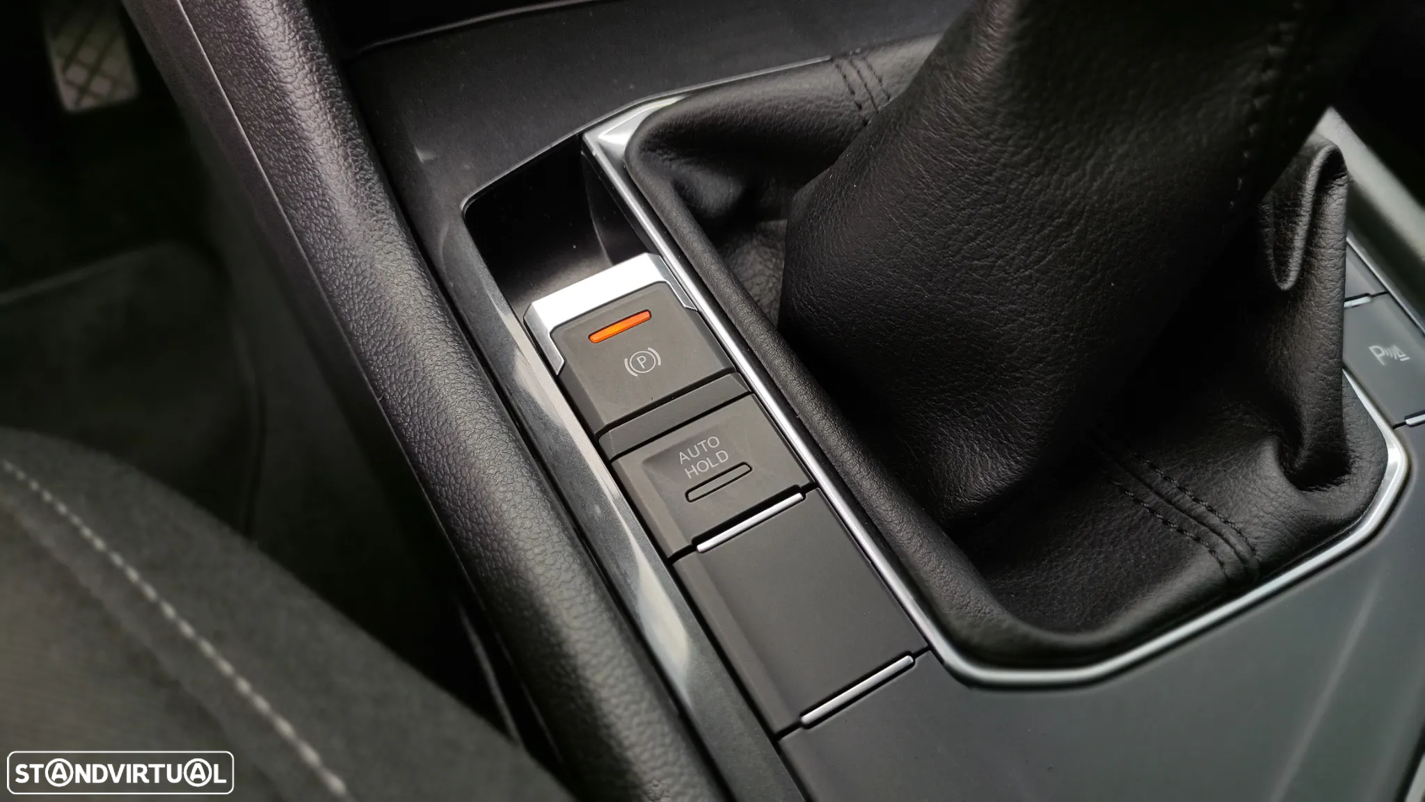 VW Tiguan 1.6 TDI Tech - 22