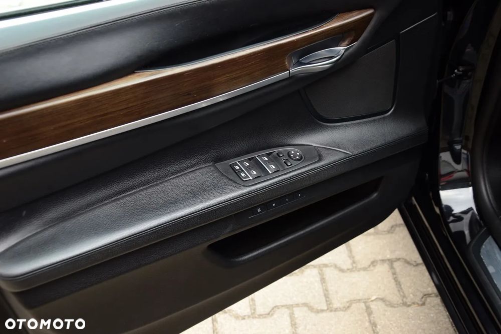 BMW Seria 7 750Ld xDrive - 20