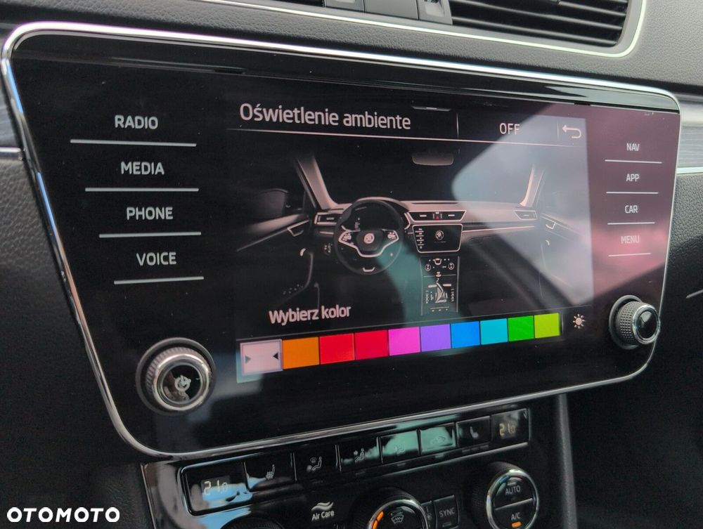Skoda Superb 2.0 TDI SCR Style - 37