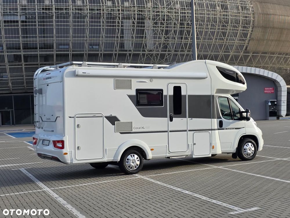 Adria Coral XL Axess 600 DP - 10