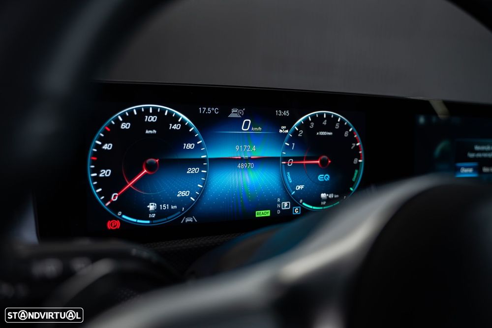 Mercedes-Benz A 250 e AMG Line - 24