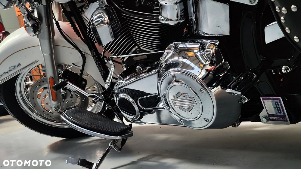 Harley-Davidson Softail Heritage Classic - 26