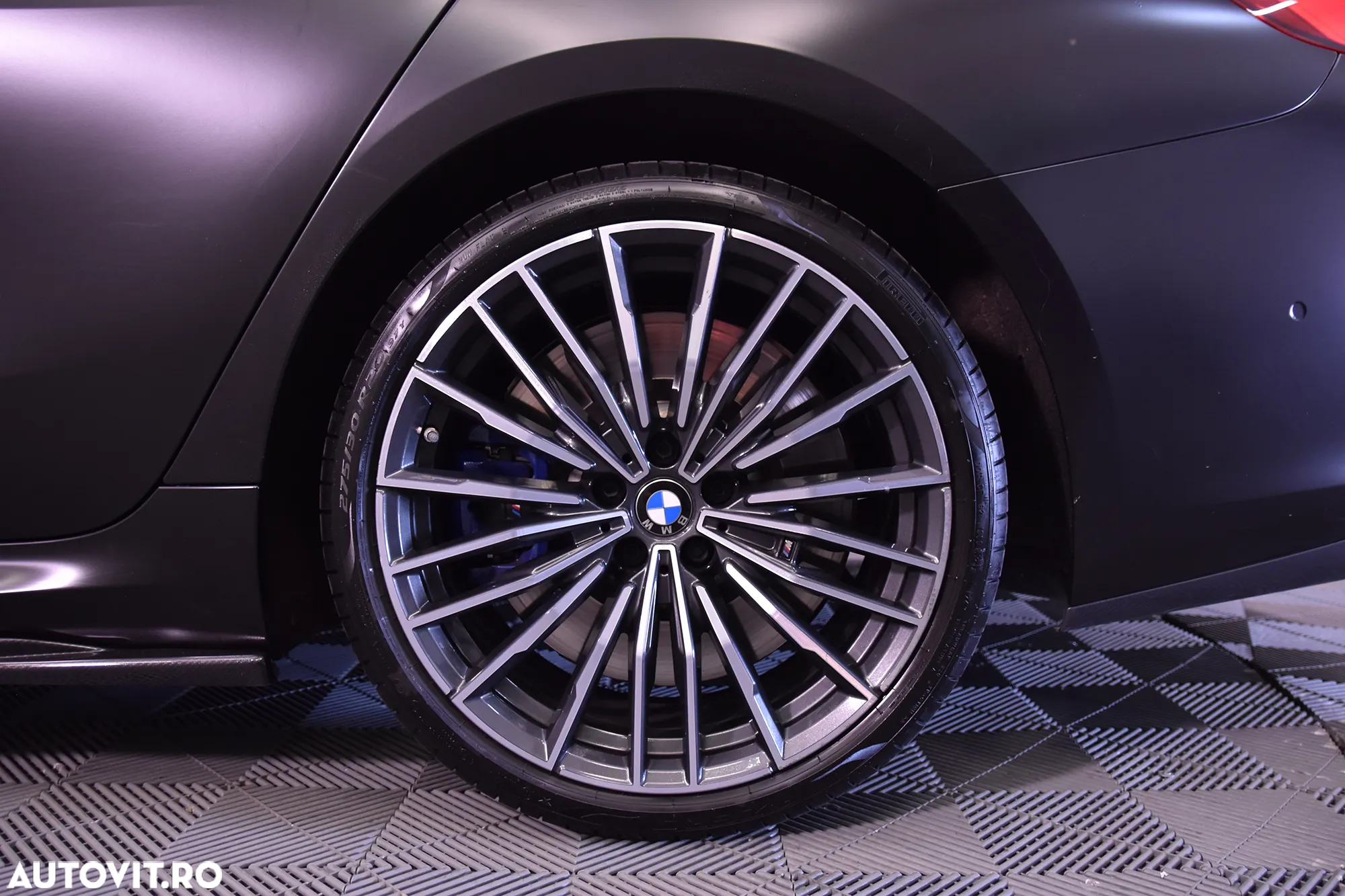 BMW M8 M850i xDrive AT - 13