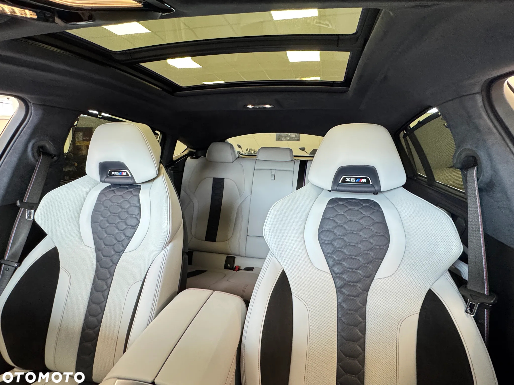 BMW X6M - 19