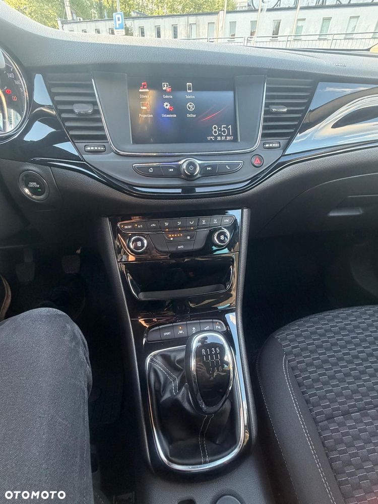 Opel Astra 1.4 T Dynamic - 19
