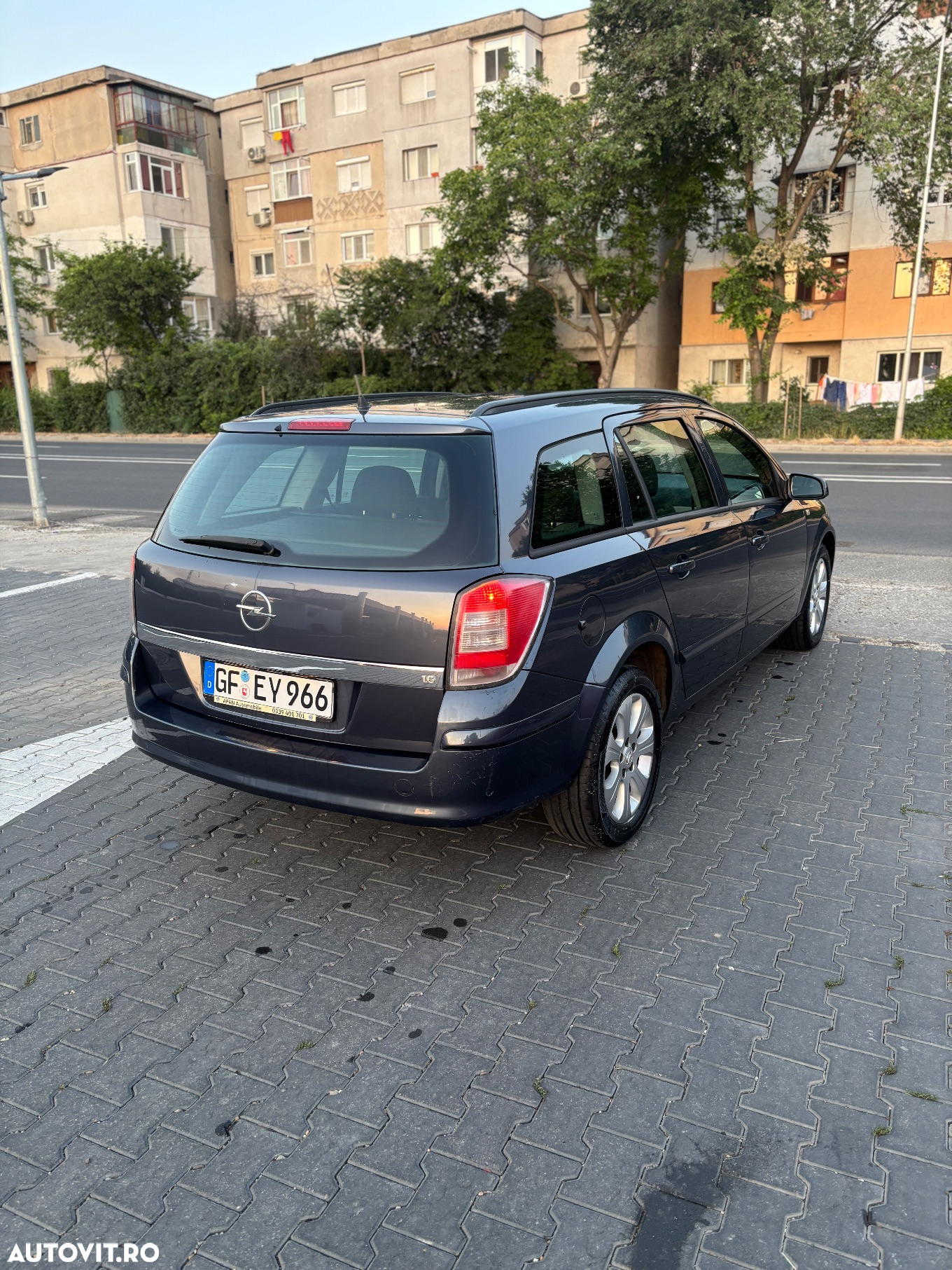 Opel Astra 1.6 Essentia - 3