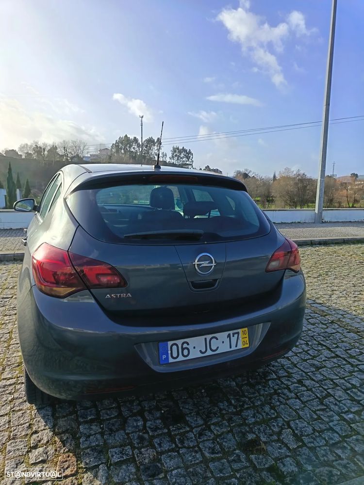 Opel Astra 1.4 Enjoy - 3