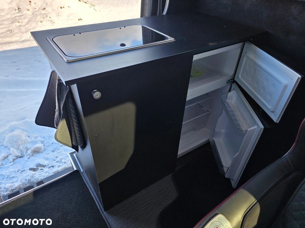 Mercedes-Benz Sprinter  319 - 11