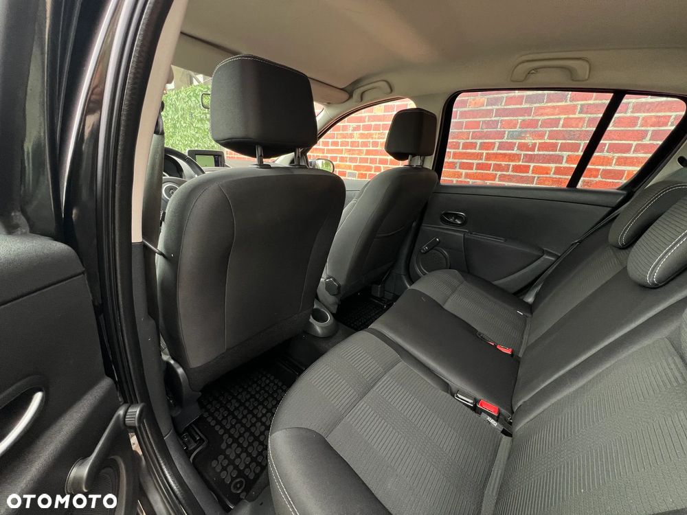 Renault Clio - 18
