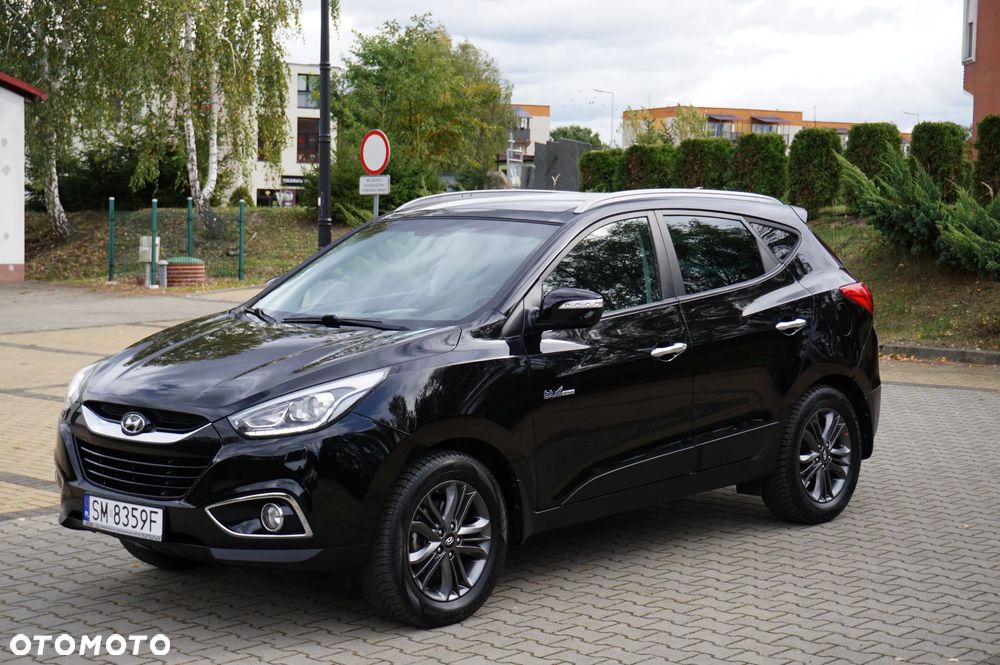 Hyundai ix35 blue 1.6 2WD Finale Gold - 3