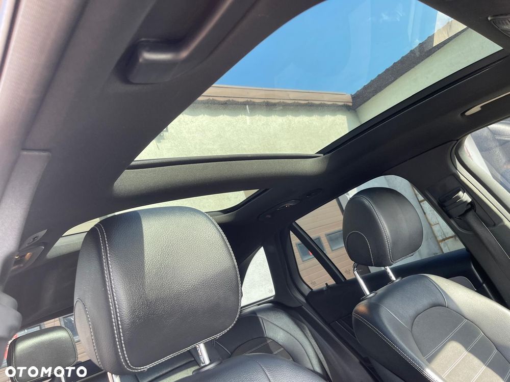 Mercedes-Benz GLC 300 de 4Matic 9G-TRONIC AMG Line - 26