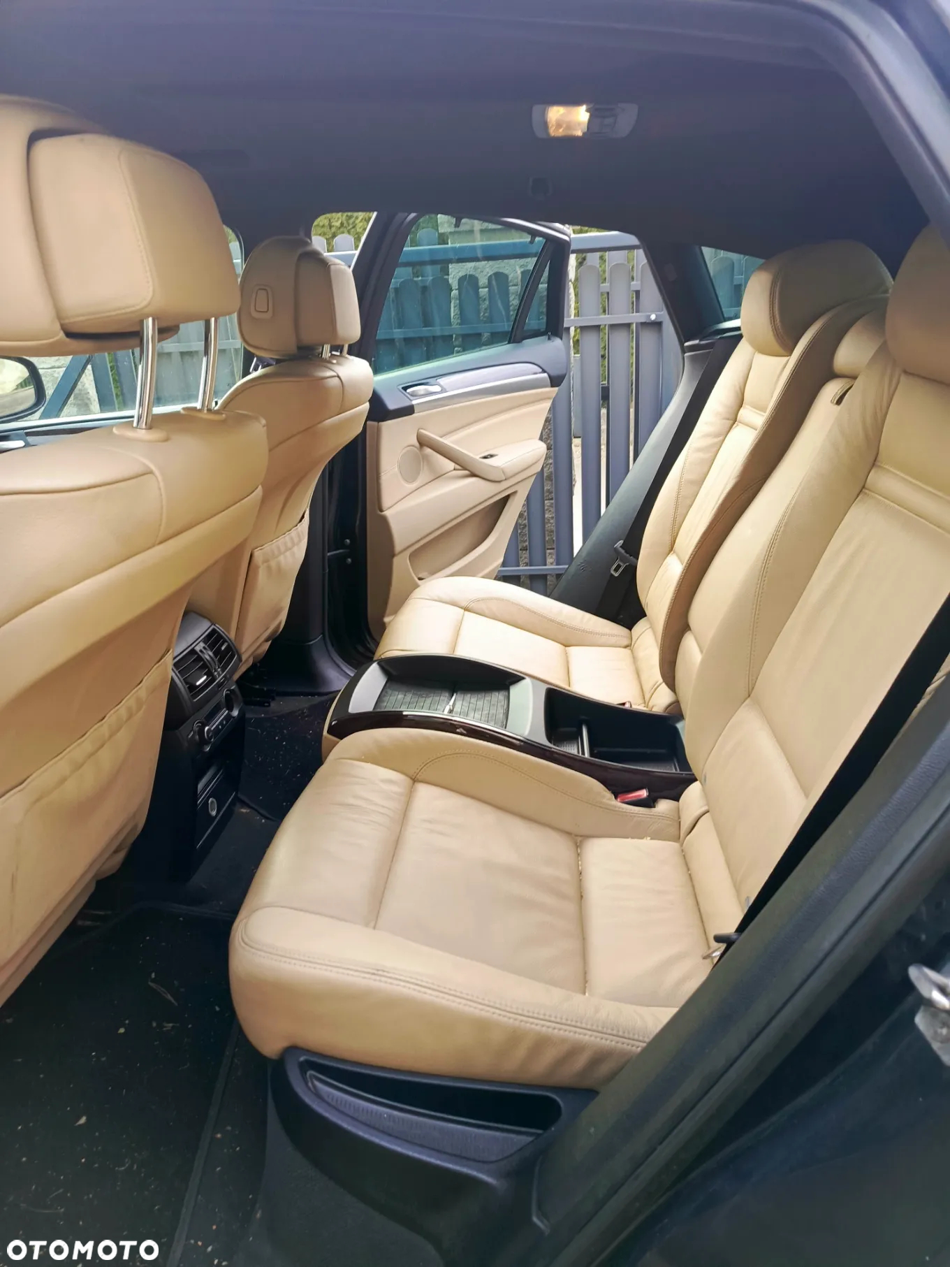 BMW X6 xDrive35i - 23