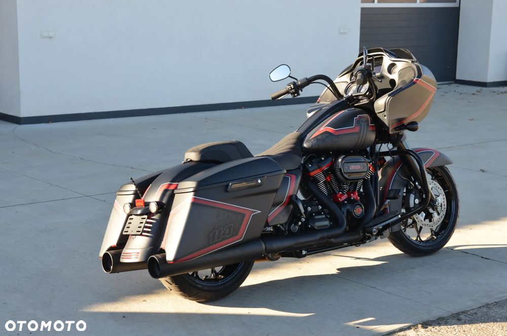 Harley-Davidson Touring Road Glide - 21